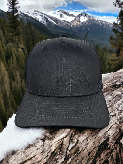 Mountain Adventure Trucker Hat - Unisex Snapback Cap