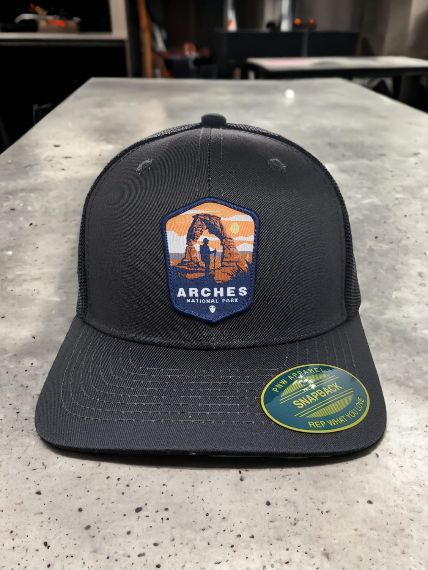 Stylish Outdoor Cap with Arches National Park Design for Men image 4