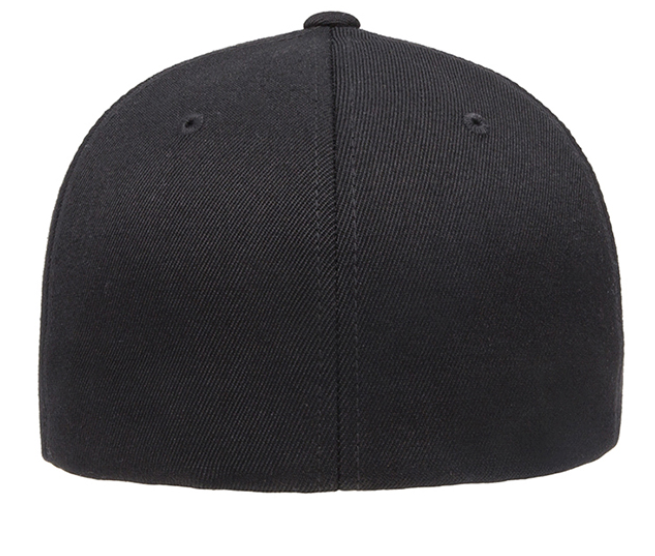 Sunset Mountain Flexfit Hat – Fitted Cap with Retro Nature Patch